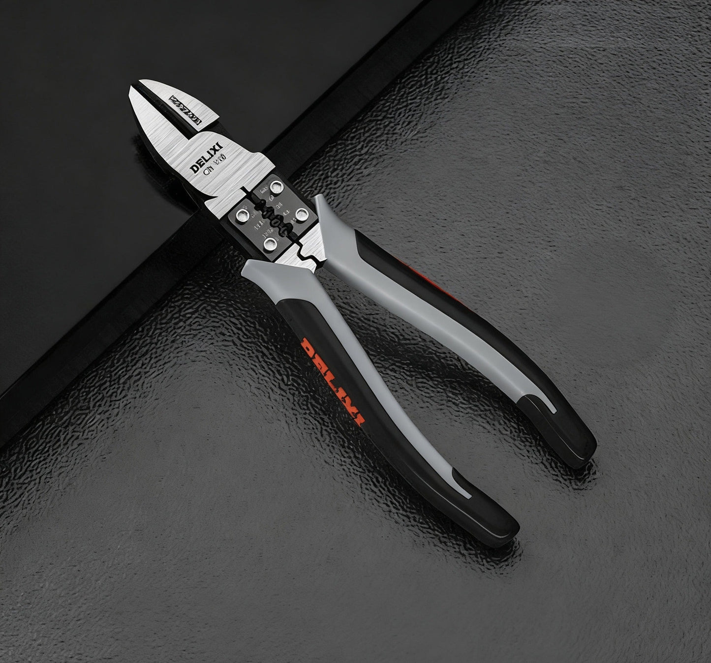 🔧 Profitez de 50% de réduction — Pince Universelle Multifonction de Qualité Industrielle avec Mâchoires Ajustables et Revêtement Antidérapant pour une Prise Maximale 🛠️💪