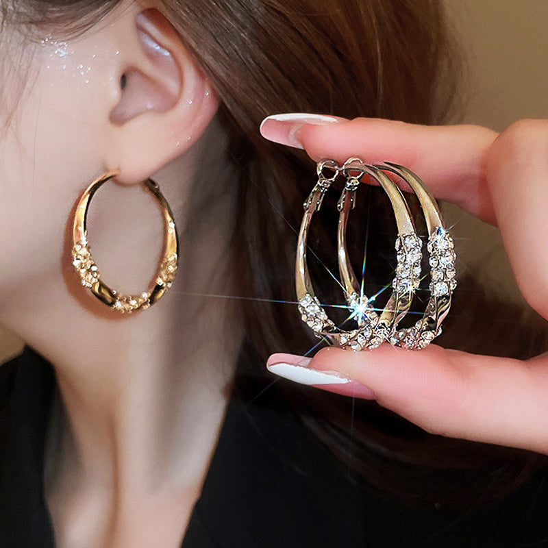 🔥 50% DE RÉDUCTION ! ✨ Boucles d'Oreilles Cercles Zircon - Design 32mm Léger, Alliage Hypoallergénique, Élégant Polyvalent 💎✨