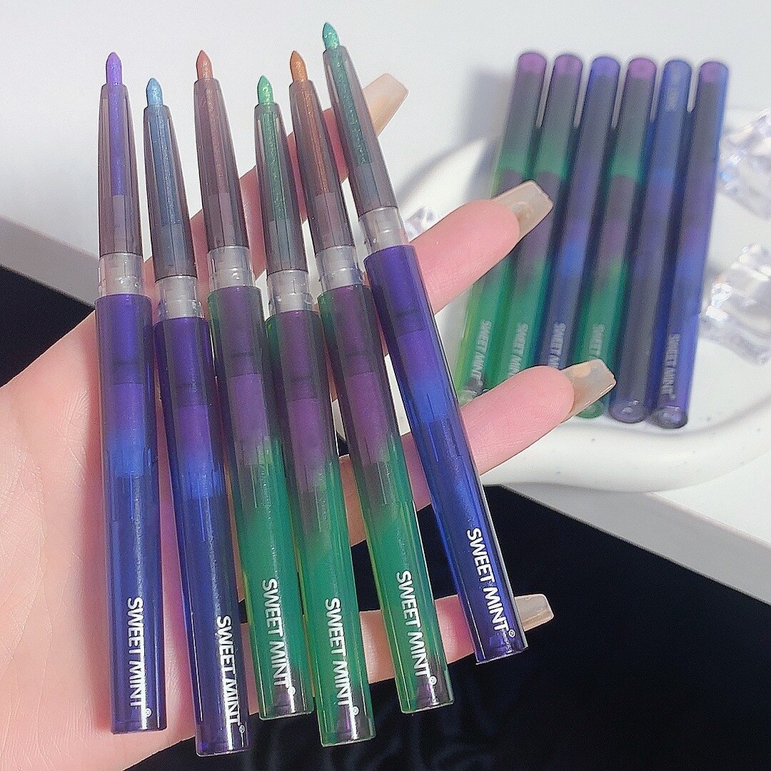Édition limitée : Eyeliner Crayon Diamant Brillant – Tracé précis et éclat diamant