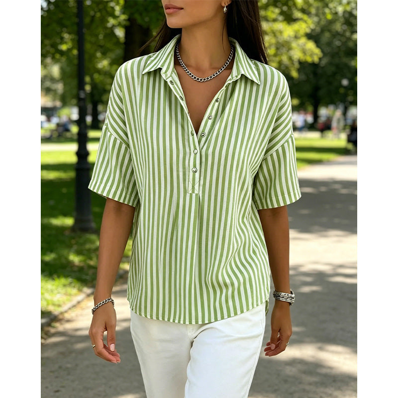 👕✨ PROMO LIMITÉE 50% DE RÉDUCTION ! Chemise Femme à Manches Courtes Rayées – Coupe Décontractée, Col en V, 9 Couleurs, Taille S-3XL, Polyvalente & Facile d'Entretien 🌸